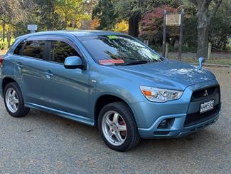 2010 Mitsubishi RVR